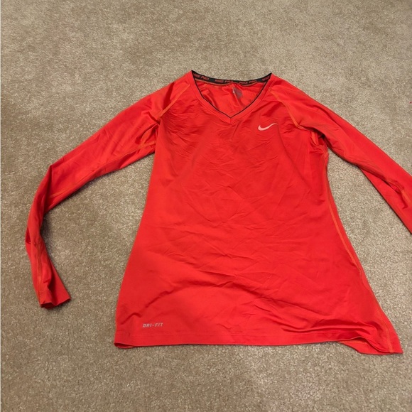 Nike Pro Women's Long Sleeve Top - Picture 1 of 3